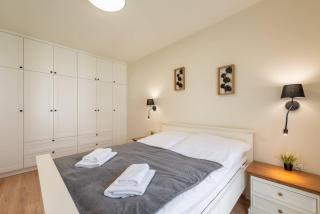 Seaside Sun Seasons 24 Apartments in Pogorzelica with Parking by Noclegi Renters - Pogorzelica - 0