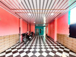 RedDoorz near Sunrise Mall Mojokerto - Mojokerto - 7
