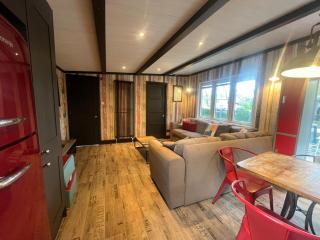 Freddy Mercury 52 The Meadows - Tattershall - 2