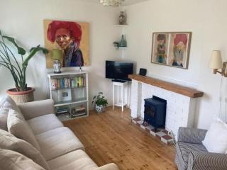 Charming 2-Bedroom Ground Floor Apartment with Garden and Free On-street Parking - Edimburgo - 9