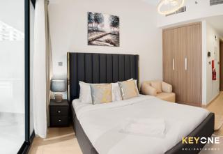 Azizi Riviera Studio with Chic Furnishing - Dubai - 5