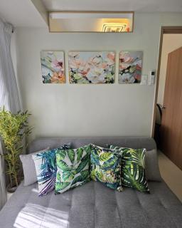 Classy & Homey 1BR Mall of Asia Airport Fast WIFI - Manila - 5