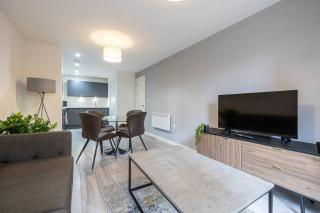Spacious 2 Bedroom Apartment in Liverpool w Balcony - Liverpool - 4