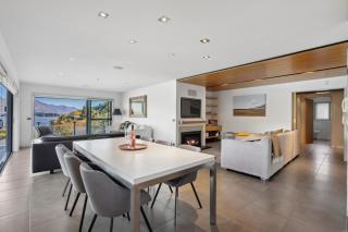 Lakefront Penthouse Apartment with Panoramic view - Queenstown - 2