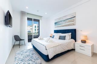 Adega Deluxe 2 Bed Pool and Gym - Lagos - 9