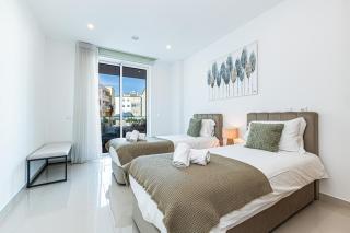 Adega Deluxe 2 Bed Pool and Gym - Lagos - 6