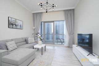 Chic Marina View Living in a Two Bedroom - Dubai - 5