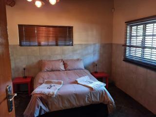 Rondevue Game Lodge - 2
