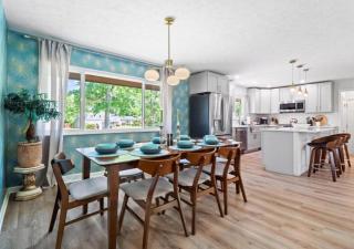 Spacious and Luxury Designed Ranch with Game Room - Strongsville - 0