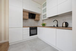 Woronicza Apartment by Solarento - Warsaw - 8
