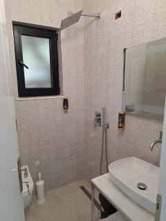 Vila D Boutique Hotel - Qeparo - 8
