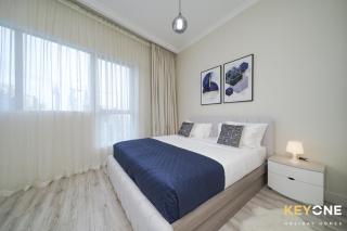 Chic Marina View Living in a Two Bedroom - Dubai - 8