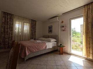 Apartman Lena - Bilice - 1