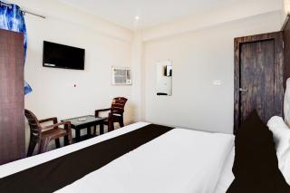 OYO 83385 Hotel Blue Stone - Prayagraj - 8