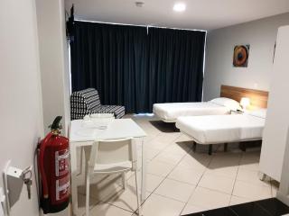 Entire apartment Tarik by Atlantichotels Apartments with kitchenettes, near Rocha Beach - Portimão - 5