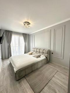 Cleo’s Penthouse - 5