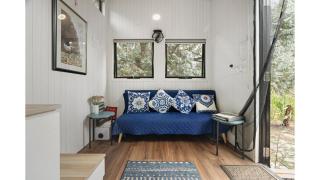 Tiny Hideaway at Cloverhills by Tiny Away - Newham - 7