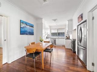 Coastal-family-living-getaway - Dawesville - 1