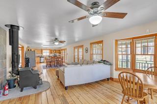 Charming Country 4BR Retreat with Riverfront Views cabin - Chama - 5