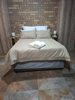 Mitchell Manor - Vryheid - 9