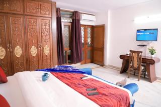 Fortune Home Service Apartment,2Bhk, D-198,SAKET - Nuova Delhi - 7