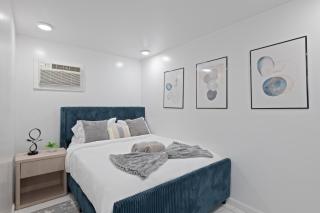 Deluxe 2BR Condo - Free Parking - 25 Min to NYC - Sleeps 6 - North Bergen - 7