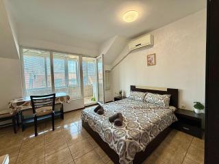 Студио в Централната част на Варна - THE TOP - 2