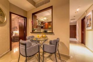 Bellavista - High Floor - 1BR - 29 Boulevard - Burj Khalifa & Fountain View - Dubai - 2
