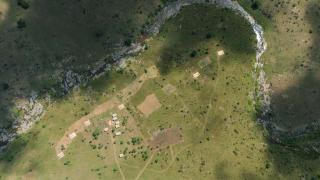 Jackals Lair - Serengeti - 4