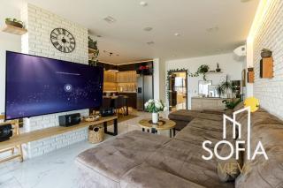 Sofia View - By Metro, Kids room, Sky Lounge Terrace, 2-Car Garage, Playground, BBQ, 24h Security - Sofia - 2