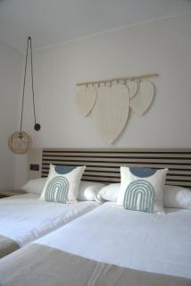 Apartamentos Ses Veles - Cala Llonga - 1
