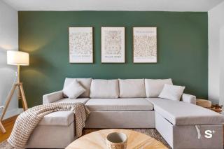 Beachside Bliss Stylish 1BD Retreat Steps from the Shore - Miami Beach - 1