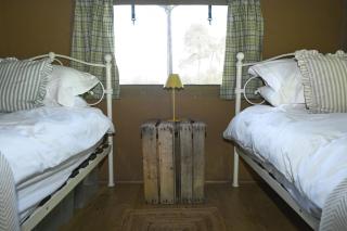 Brocklands Farm Glamping - Petersfield - 2