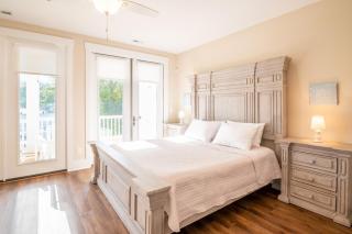 Pet Friendly Luxury Duplex - Starfish Shack - Carolina Beach - 9