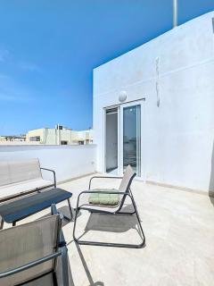Center of Malta Modern Sunny Penthouse in Birkirkara - Birkirkara - 5