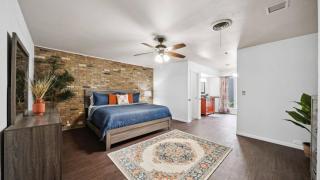 4BR/4BA spacious Home families, crews & corporate - Baytown - 3