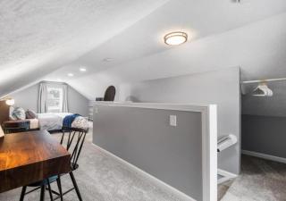 Expertly Designed Lake Erie Escape with Hot Tub - Lorain - 4