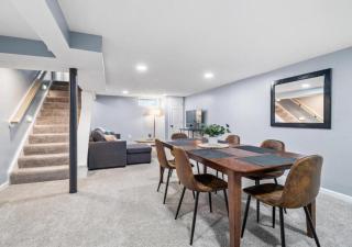 Expertly Designed Lake Erie Escape with Hot Tub - Lorain - 0