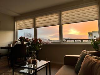 Sea View & Balcony - Top-Floor Apartment near Old Bergen - Bergen - 7