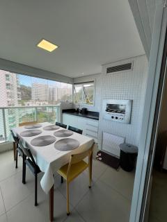 Pé na areia na praia da Enseada Guarujá - Guarujá - 6