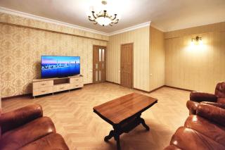 3 Bedroom Apartment on Chaikovski street - Ereván - 6