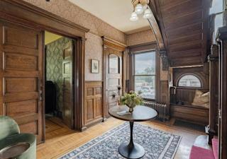 Akrons Werner House Historic 4 Bedroom Luxury - Akron - 8
