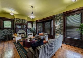 Akrons Werner House Historic 4 Bedroom Luxury - Akron - 5