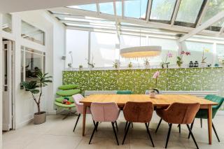Amazing 4BR Glass Roof Home with Parking &Garden - Londra - 6