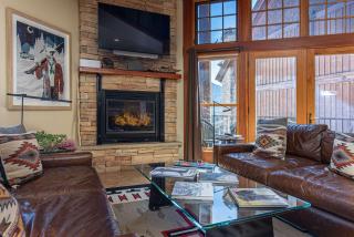 HotTub-Elkpoint-True Ski In Ski Out Family &Pet Friendly - 9