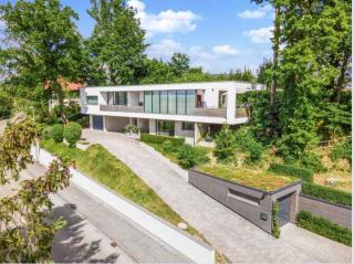 NaturOase, Moderne Architektur - Arbeitsplatz - Terrasse - Parkplatz - Waschmaschine - Vöhringen - 0