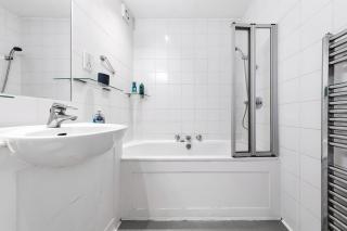 Spacious Sleep 11 with Terrace in Earls Court EC99 - Londra - 3