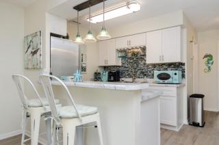 A Piece of Heaven by Bryant Real Estate - Carolina Beach - 2