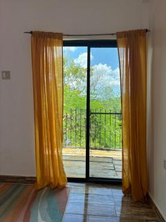 Entire Waterfront Getaway - Black River, Salt Spring, Jamaica - Black River - 2