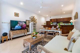 Bens Tunjung Villa Two-Bedroom with Private Pool Kuta - Seminyak - 2